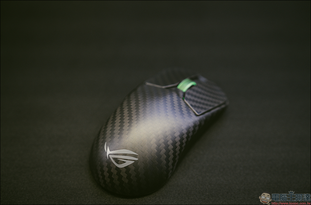 ROG Mjolnir 「雷神之鎚」儲能電源、 Extreme 系列鍵鼠、Delta II 耳麥、ROG Thor III 電源供應器以及 ROG Ally X 現身 COMPUTEX 2024 - 電腦王阿達 ROG Mjolnir 「雷神之鎚」儲能電源、 Extreme 系列鍵鼠、Delta II 耳麥、ROG Thor III 電源供應器以及 ROG Ally X 現身 COMPUTEX 2024 - 電腦王阿達