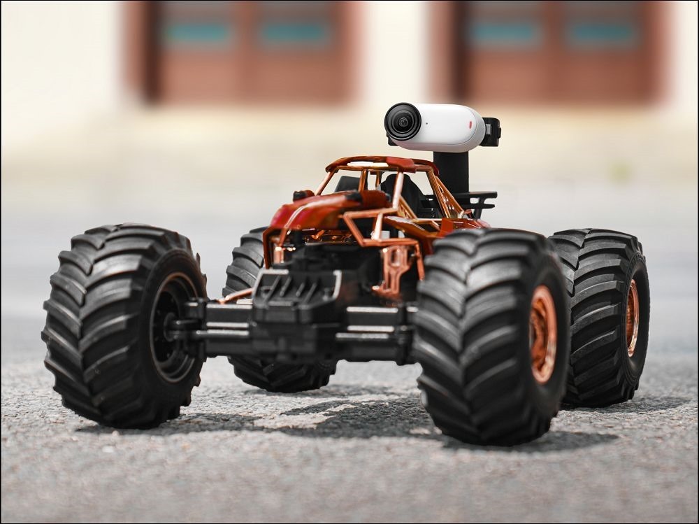 RC Car Insta360 GO 3S