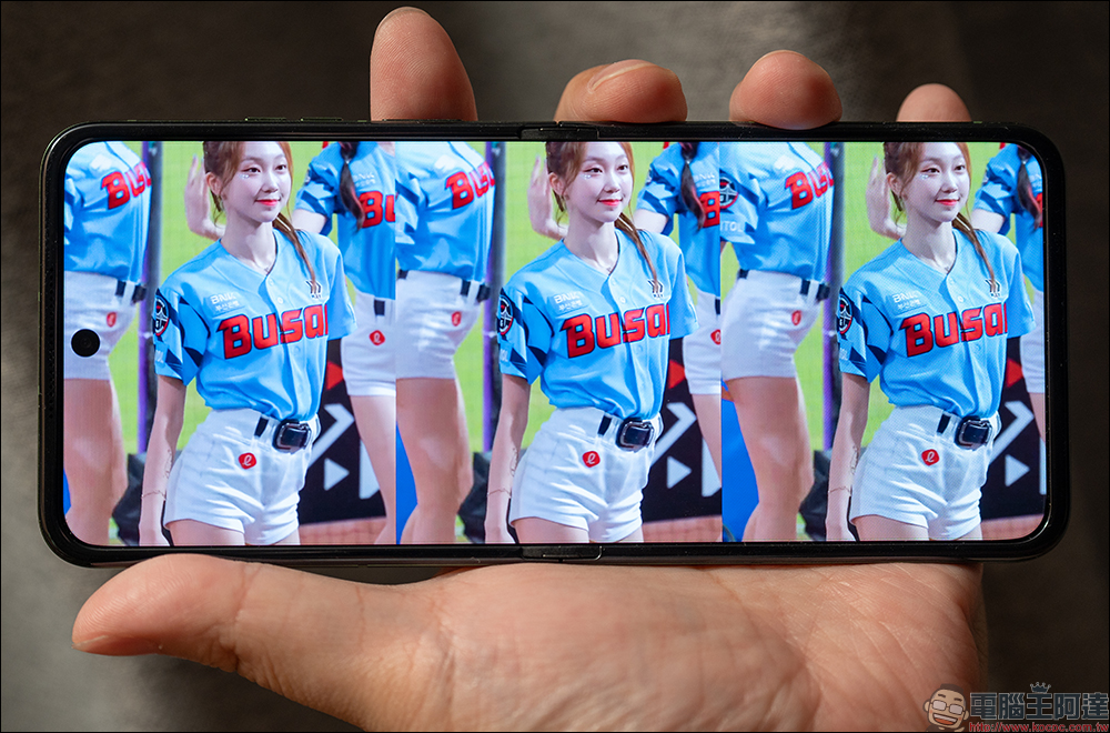 motorola razr 50 與 razr 50 Ultra 開箱|AI 智慧影像加持,小摺疊設計的完美結合 - 電腦王阿達 motorola razr 50 與 razr 50 Ultra 開箱|AI 智慧影像加持,小摺疊設計的完美結合 - 電腦王阿達