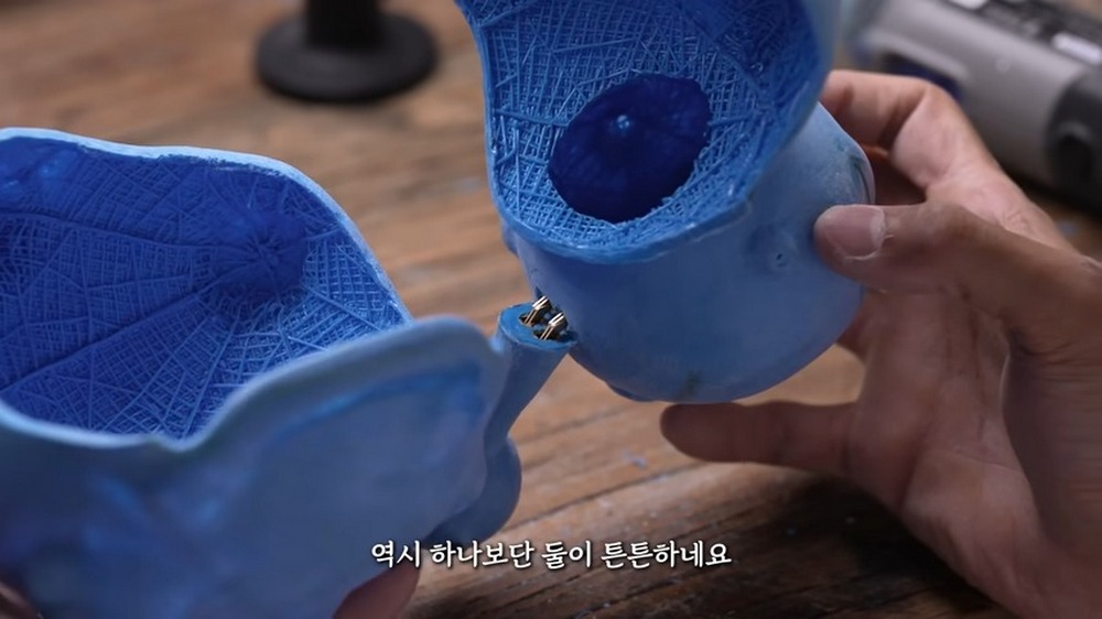 韓國 YouTuber 使用 3D 列印筆打造蚊香、香薰兩用的寶可夢雙彈瓦斯支架 - 電腦王阿達 韓國 YouTuber 使用 3D 列印筆打造蚊香、香薰兩用的寶可夢雙彈瓦斯支架 - 電腦王阿達