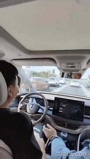 中國 BYD 電動車 L2 智慧駕駛失靈釀追尾!試駕人員放開方向盤慘撞前車 - 電腦王阿達 中國 BYD 電動車 L2 智慧駕駛失靈釀追尾!試駕人員放開方向盤慘撞前車 - 電腦王阿達