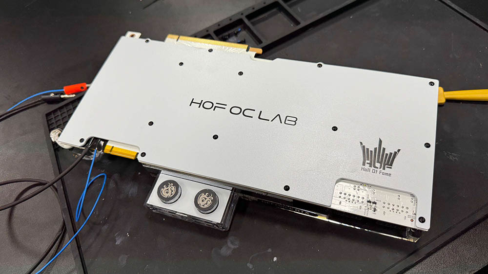 國外團隊打造出超強顯卡 RTX 4090 "SUPER",記憶體超頻到 26Gbps,效能提升 13% - 電腦王阿達 國外團隊打造出超強顯卡 RTX 4090 "SUPER",記憶體超頻到 26Gbps,效能提升 13% - 電腦王阿達