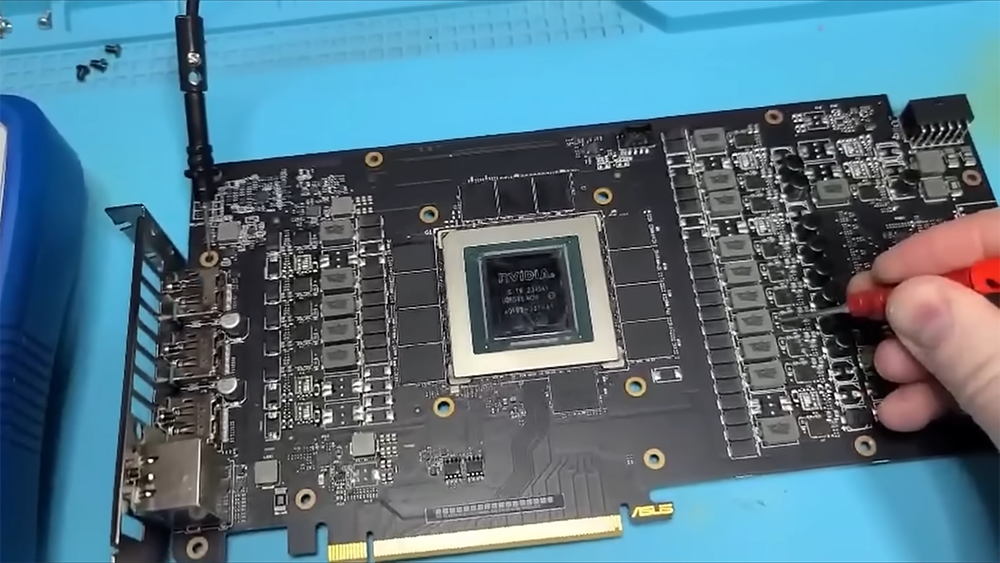 RTX 4090 假卡頻傳,維修店發現一張外觀全新且有保護膜,但內部晶片被偷換成 3080 Ti - 電腦王阿達 RTX 4090 假卡頻傳,維修店發現一張外觀全新且有保護膜,但內部晶片被偷換成 3080 Ti - 電腦王阿達