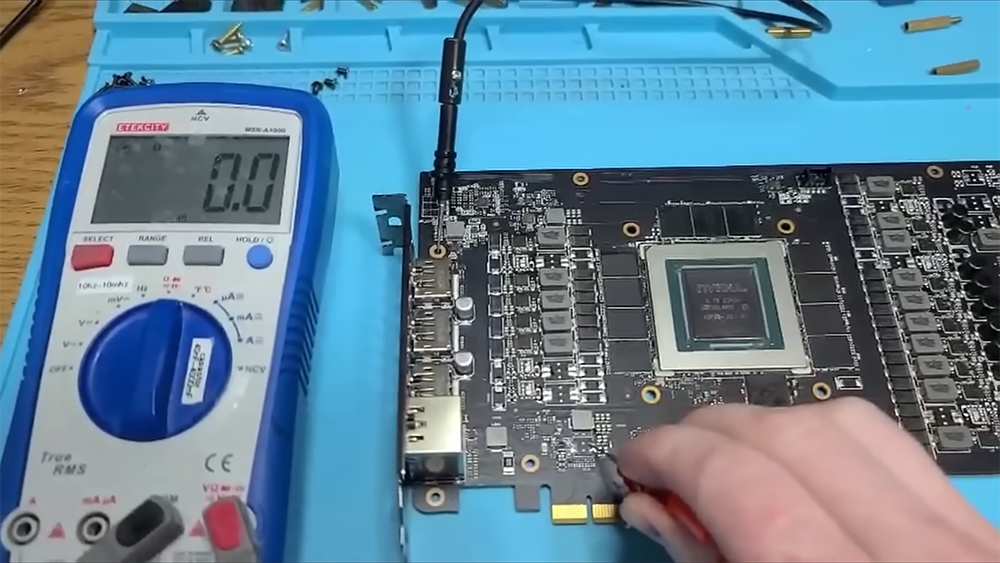 RTX 4090 假卡頻傳,維修店發現一張外觀全新且有保護膜,但內部晶片被偷換成 3080 Ti - 電腦王阿達 RTX 4090 假卡頻傳,維修店發現一張外觀全新且有保護膜,但內部晶片被偷換成 3080 Ti - 電腦王阿達