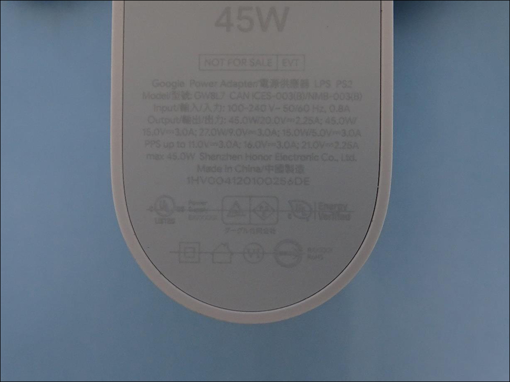 Google Pixel 9 系列與 Pixel 折疊旗艦通過 NCC 認證,外觀全面提前大洩漏!還有全新 45W USB-C 快充頭一併亮相 - 電腦王阿達 Google Pixel 9 系列與 Pixel 折疊旗艦通過 NCC 認證,外觀全面提前大洩漏!還有全新 45W USB-C 快充頭一併亮相 - 電腦王阿達