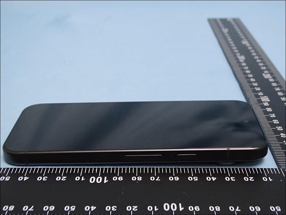 Google Pixel 9 系列與 Pixel 折疊旗艦通過 NCC 認證,外觀全面提前大洩漏!還有全新 45W USB-C 快充頭一併亮相 - 電腦王阿達 Google Pixel 9 系列與 Pixel 折疊旗艦通過 NCC 認證,外觀全面提前大洩漏!還有全新 45W USB-C 快充頭一併亮相 - 電腦王阿達