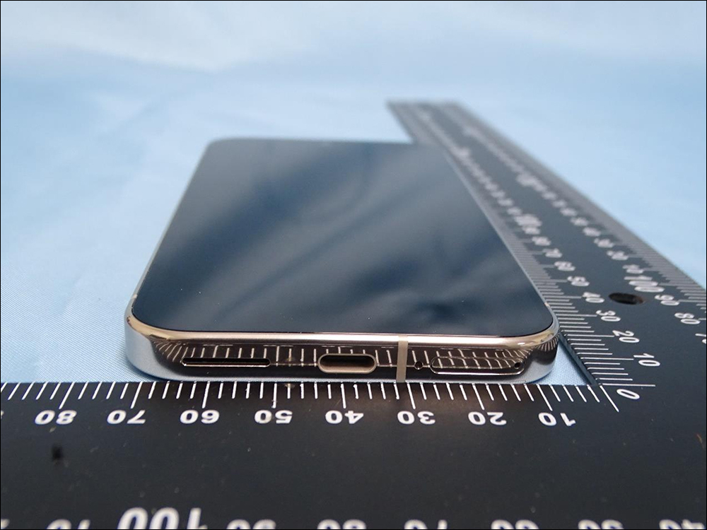 Google Pixel 9 系列與 Pixel 折疊旗艦通過 NCC 認證,外觀全面提前大洩漏!還有全新 45W USB-C 快充頭一併亮相 - 電腦王阿達 Google Pixel 9 系列與 Pixel 折疊旗艦通過 NCC 認證,外觀全面提前大洩漏!還有全新 45W USB-C 快充頭一併亮相 - 電腦王阿達