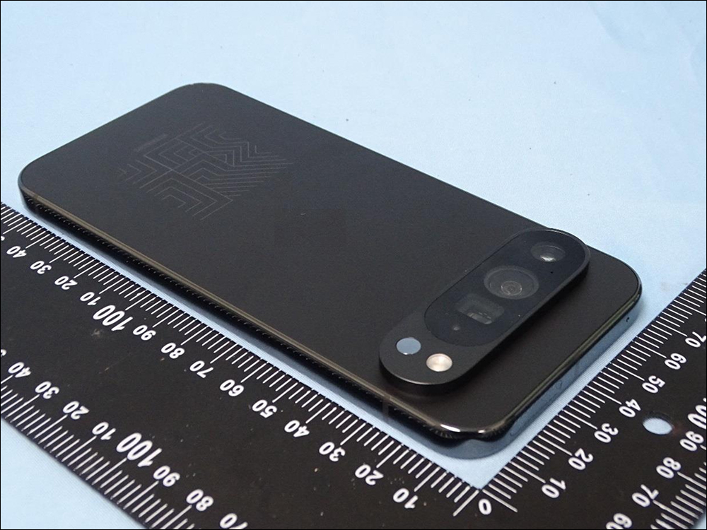 Google Pixel 9 系列與 Pixel 折疊旗艦通過 NCC 認證,外觀全面提前大洩漏!還有全新 45W USB-C 快充頭一併亮相 - 電腦王阿達 Google Pixel 9 系列與 Pixel 折疊旗艦通過 NCC 認證,外觀全面提前大洩漏!還有全新 45W USB-C 快充頭一併亮相 - 電腦王阿達
