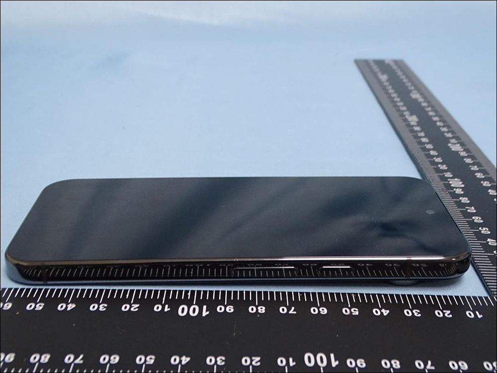Google Pixel 9 系列與 Pixel 折疊旗艦通過 NCC 認證,外觀全面提前大洩漏!還有全新 45W USB-C 快充頭一併亮相 - 電腦王阿達 Google Pixel 9 系列與 Pixel 折疊旗艦通過 NCC 認證,外觀全面提前大洩漏!還有全新 45W USB-C 快充頭一併亮相 - 電腦王阿達
