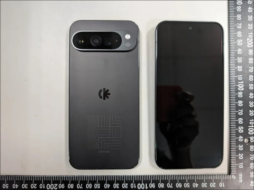 Google Pixel 9 系列與 Pixel 折疊旗艦通過 NCC 認證,外觀全面提前大洩漏!還有全新 45W USB-C 快充頭一併亮相 - 電腦王阿達 Google Pixel 9 系列與 Pixel 折疊旗艦通過 NCC 認證,外觀全面提前大洩漏!還有全新 45W USB-C 快充頭一併亮相 - 電腦王阿達