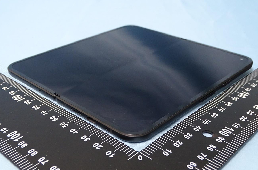 Google Pixel 9 系列與 Pixel 折疊旗艦通過 NCC 認證,外觀全面提前大洩漏!還有全新 45W USB-C 快充頭一併亮相 - 電腦王阿達 Google Pixel 9 系列與 Pixel 折疊旗艦通過 NCC 認證,外觀全面提前大洩漏!還有全新 45W USB-C 快充頭一併亮相 - 電腦王阿達
