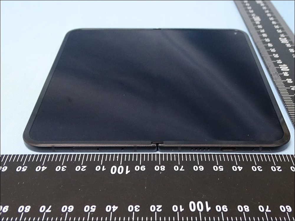 Google Pixel 9 系列與 Pixel 折疊旗艦通過 NCC 認證,外觀全面提前大洩漏!還有全新 45W USB-C 快充頭一併亮相 - 電腦王阿達 Google Pixel 9 系列與 Pixel 折疊旗艦通過 NCC 認證,外觀全面提前大洩漏!還有全新 45W USB-C 快充頭一併亮相 - 電腦王阿達