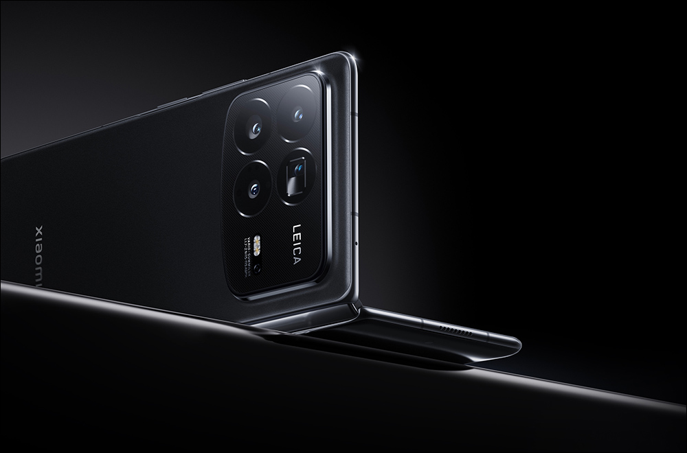 Xiaomi MIX Fold 4 折疊旗艦正式發表,採用龍骨轉軸 2.0、全碳纖維架構、支援 IPX8 防水 - 電腦王阿達 Xiaomi MIX Fold 4 折疊旗艦正式發表,採用龍骨轉軸 2.0、全碳纖維架構、支援 IPX8 防水 - 電腦王阿達