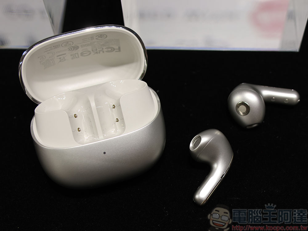 小米首款小摺疊 Xiaomi MIX Flip 與 Xiaomi 手環 9、Xiaomi Buds 5 等多款智慧穿戴在台推出 - 電腦王阿達 小米首款小摺疊 Xiaomi MIX Flip 與 Xiaomi 手環 9、Xiaomi Buds 5 等多款智慧穿戴在台推出 - 電腦王阿達