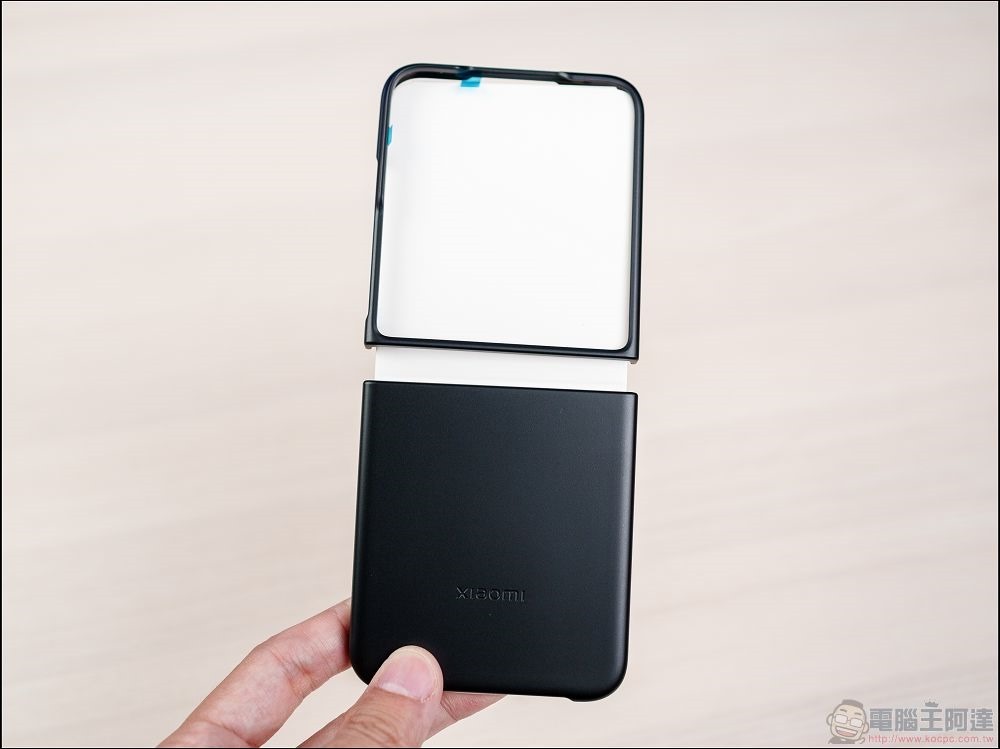 Xiaomi MIX Flip 開箱 - 04 Xiaomi MIX Flip 開箱 - 04