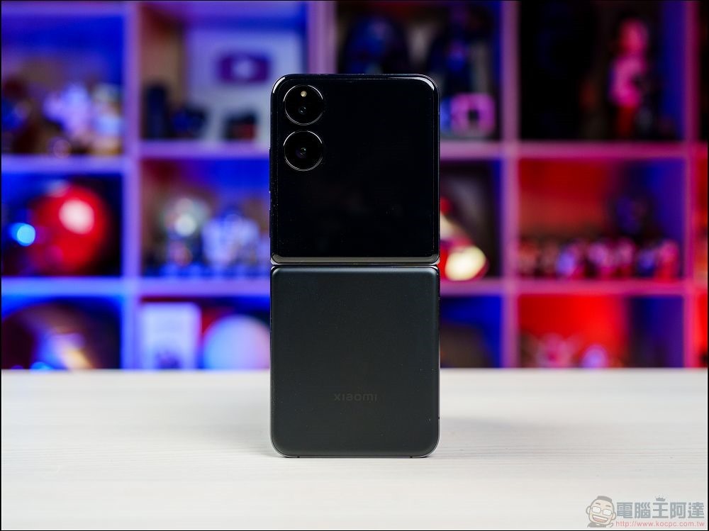 Xiaomi MIX Flip 開箱 - 09 Xiaomi MIX Flip 開箱 - 09