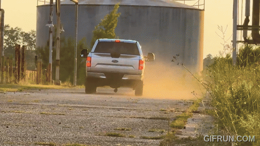 特斯拉 Cybertruck 耐久性大比拼:與 Ford F-150 的全方位對決 - 電腦王阿達 特斯拉 Cybertruck 耐久性大比拼:與 Ford F-150 的全方位對決 - 電腦王阿達