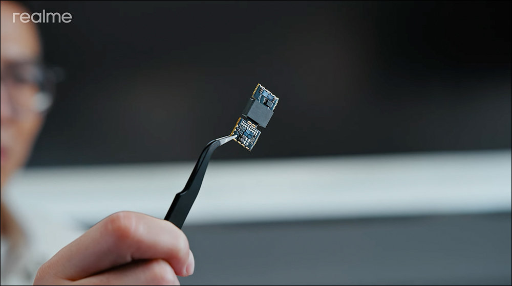 realme 全球首發 320W SUPERSONIC 快充技術,首創折疊電池等三大技術,只需 4 分半就能充滿! - 電腦王阿達 realme 全球首發 320W SUPERSONIC 快充技術,首創折疊電池等三大技術,只需 4 分半就能充滿! - 電腦王阿達