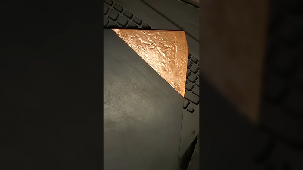 國外 DIY 愛好者花了 14 個月,成功用全桌機硬體製作出一台遊戲筆電 - 電腦王阿達 國外 DIY 愛好者花了 14 個月,成功用全桌機硬體製作出一台遊戲筆電 - 電腦王阿達