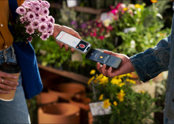 iPhone 有望支援悠遊卡「嗶」進站？iOS 18.1 將開放 NFC 支付