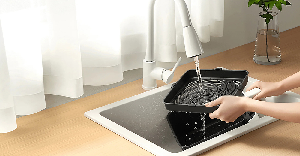 小米 Xiaomi 多功能充電檯燈、智慧氣炸鍋 5.5L、毛球修剪器、智慧攝影機 C200、掃拖機器人 S20 在台開賣 - 電腦王阿達 小米 Xiaomi 多功能充電檯燈、智慧氣炸鍋 5.5L、毛球修剪器、智慧攝影機 C200、掃拖機器人 S20 在台開賣 - 電腦王阿達