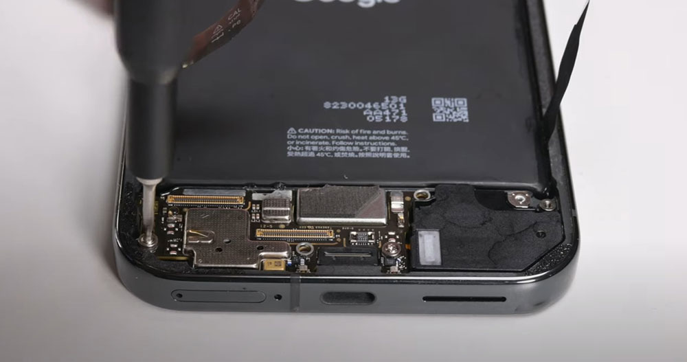 Google Pixel 9 Pro XL 拆解:耐用性是 Pixel 8 的兩倍,可修復性更好 - 電腦王阿達 Google Pixel 9 Pro XL 拆解:耐用性是 Pixel 8 的兩倍,可修復性更好 - 電腦王阿達