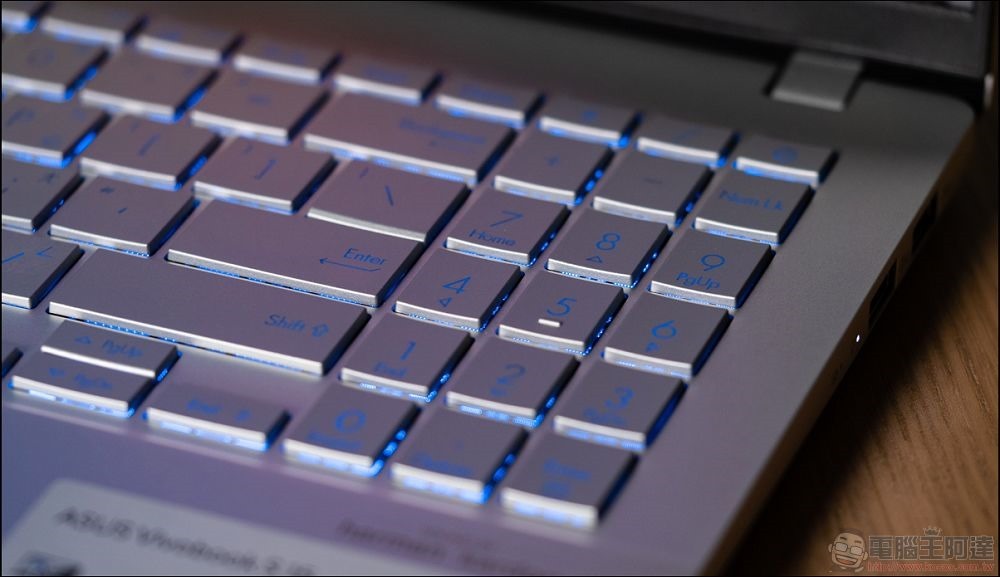 ASUS Vivobook S 15 開箱實測 - 15 ASUS Vivobook S 15 開箱實測 - 15