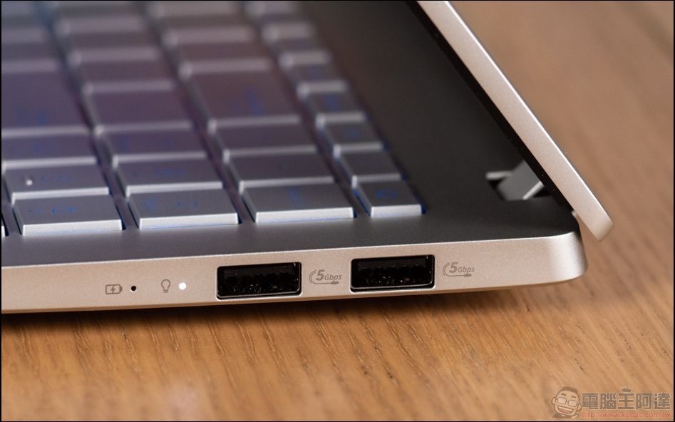 ASUS Vivobook S 15 開箱實測 - 19 ASUS Vivobook S 15 開箱實測 - 19
