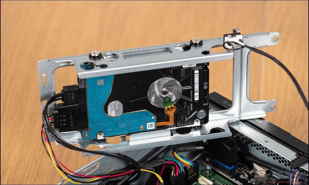 MSI PRO DP21 14MQ 開箱 - 09 MSI PRO DP21 14MQ 開箱 - 09