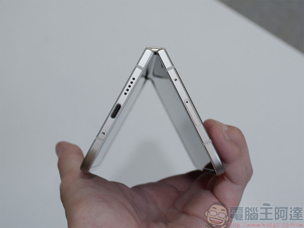 Pixel 9 Pro Fold 開箱實測:大摺疊雙螢幕運用更靈活 - 電腦王阿達 Pixel 9 Pro Fold 開箱實測:大摺疊雙螢幕運用更靈活 - 電腦王阿達