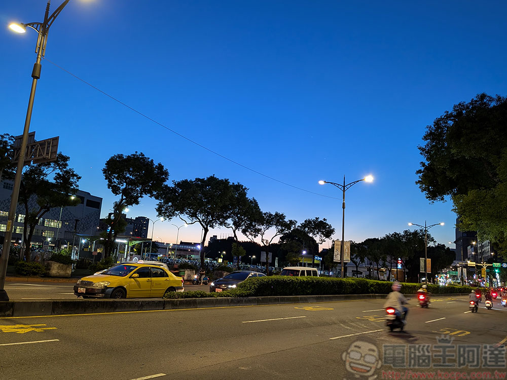 Pixel 9 Pro Fold 開箱實測:大摺疊雙螢幕運用更靈活 - 電腦王阿達 Pixel 9 Pro Fold 開箱實測:大摺疊雙螢幕運用更靈活 - 電腦王阿達
