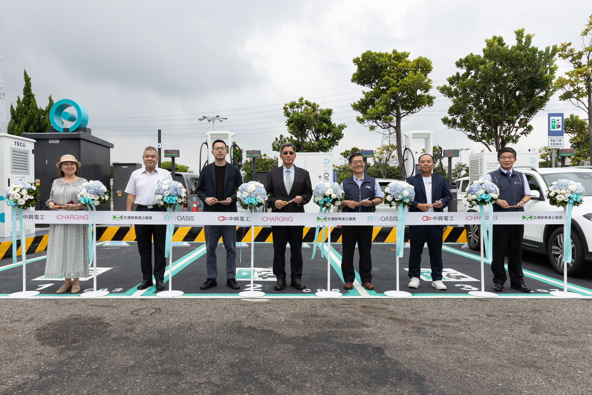 EVOASIS 國道七大充電站全面啟用,360kW 極速快充助綠能出行 - 電腦王阿達 EVOASIS 國道七大充電站全面啟用,360kW 極速快充助綠能出行 - 電腦王阿達