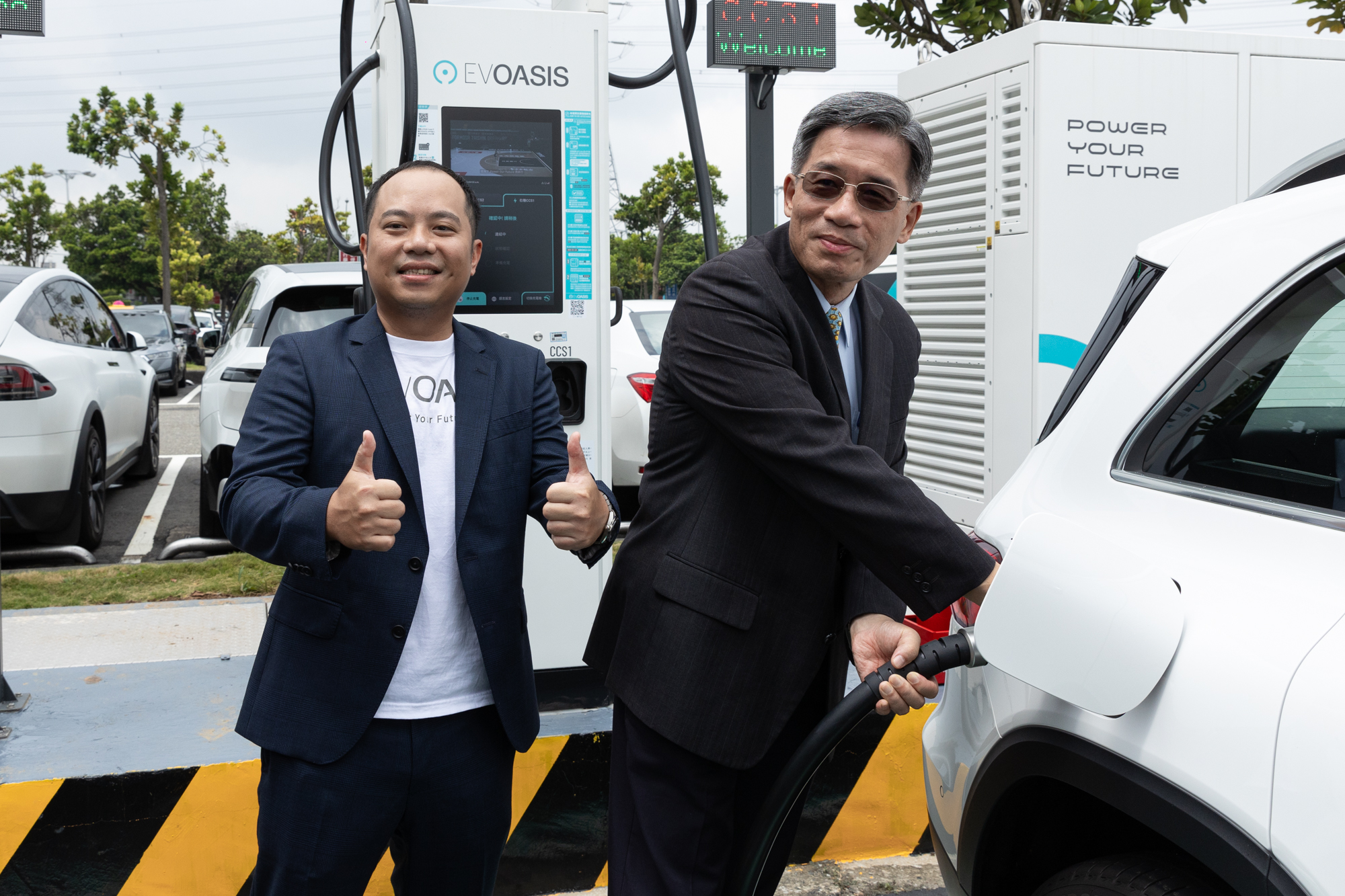 EVOASIS 國道七大充電站全面啟用,360kW 極速快充助綠能出行 - 電腦王阿達 EVOASIS 國道七大充電站全面啟用,360kW 極速快充助綠能出行 - 電腦王阿達