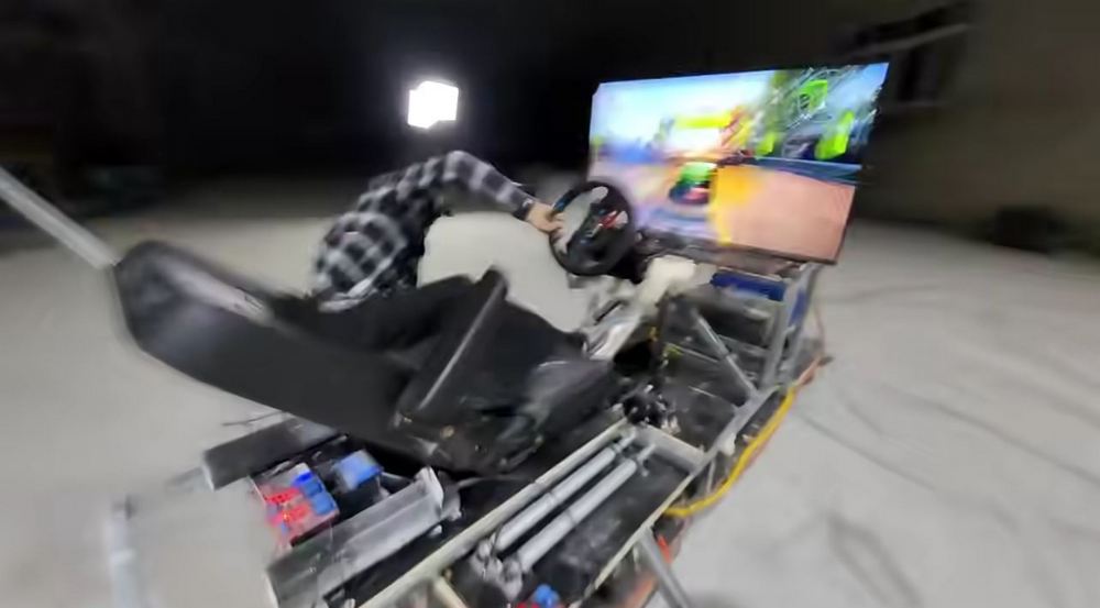 網友打造能夠實際體驗賽車體感的「飄移模擬器」 - 電腦王阿達 網友打造能夠實際體驗賽車體感的「飄移模擬器」 - 電腦王阿達