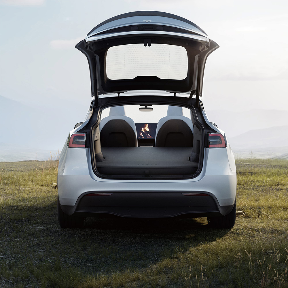 Model Y 車主車宿新選擇,特斯拉原廠 Model Y 充氣床墊台灣開賣,售價 NT$7,320! - 電腦王阿達 Model Y 車主車宿新選擇,特斯拉原廠 Model Y 充氣床墊台灣開賣,售價 NT$7,320! - 電腦王阿達