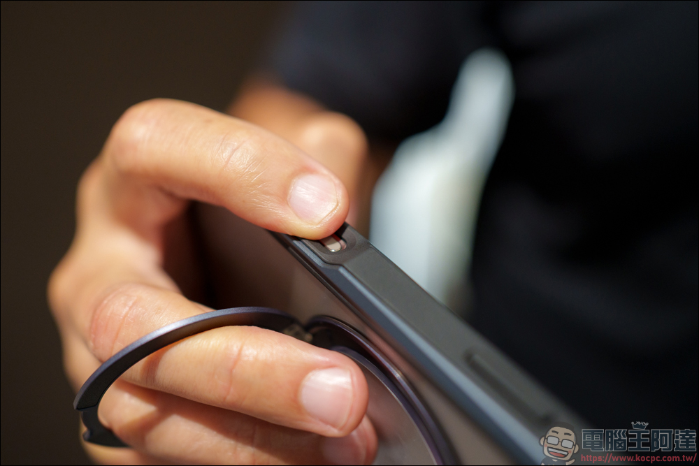 最強 iPhone 16 保護殼:MAGEASY Odyssey Stand M、MagStand 360 M 系列軍規防摔360度旋轉支架保護殼 - 電腦王阿達 最強 iPhone 16 保護殼:MAGEASY Odyssey Stand M、MagStand 360 M 系列軍規防摔360度旋轉支架保護殼 - 電腦王阿達