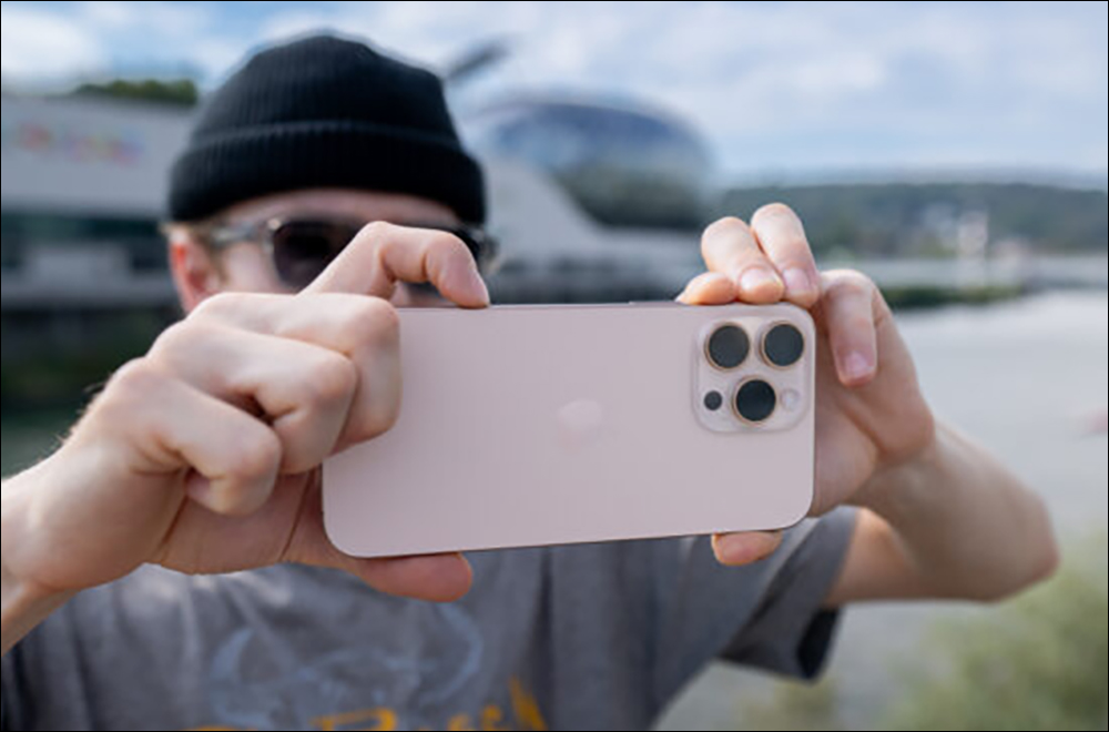 Nintendo Switch 2 機身模型公開、完整情報曝光!全新設計與性能大升級 - 電腦王阿達 Nintendo Switch 2 機身模型公開、完整情報曝光!全新設計與性能大升級 - 電腦王阿達