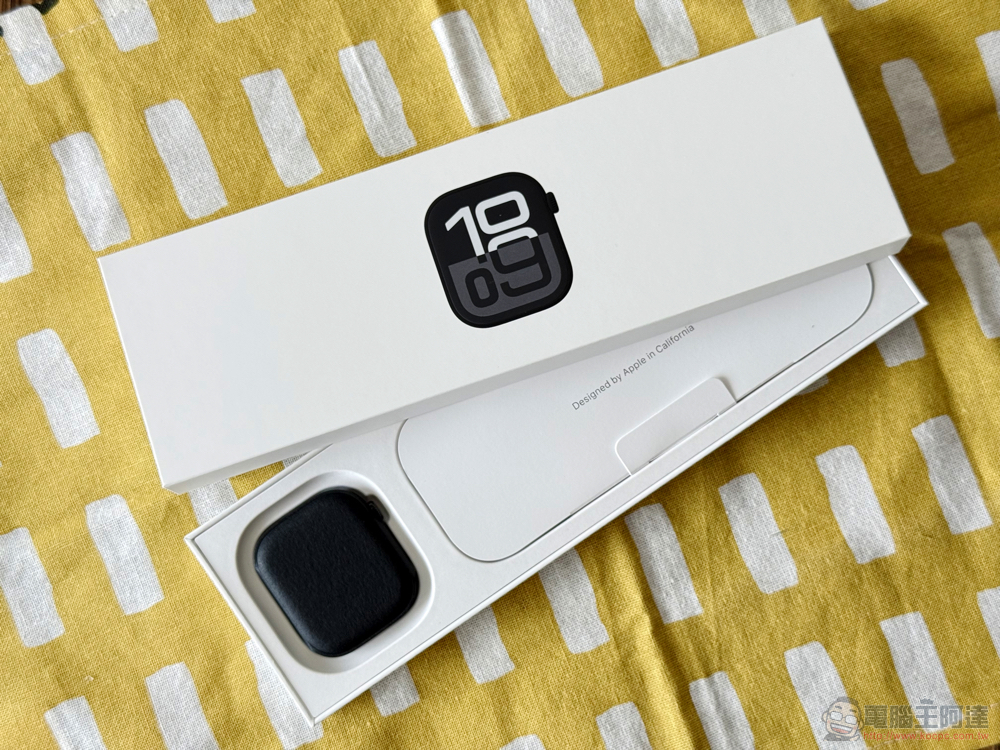 無法小看!曜石黑 Apple Watch Series 10 開箱實測 - 電腦王阿達 無法小看!曜石黑 Apple Watch Series 10 開箱實測 - 電腦王阿達