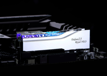 芝奇國際領先全球以 DDR5-9000 CL44-56-56 48GB(24GBx2) 的超高速度，搭配AMD Ryzen 7 8700G處理器與 ASUS ROG CROSSHAIR X870E HERO主機板