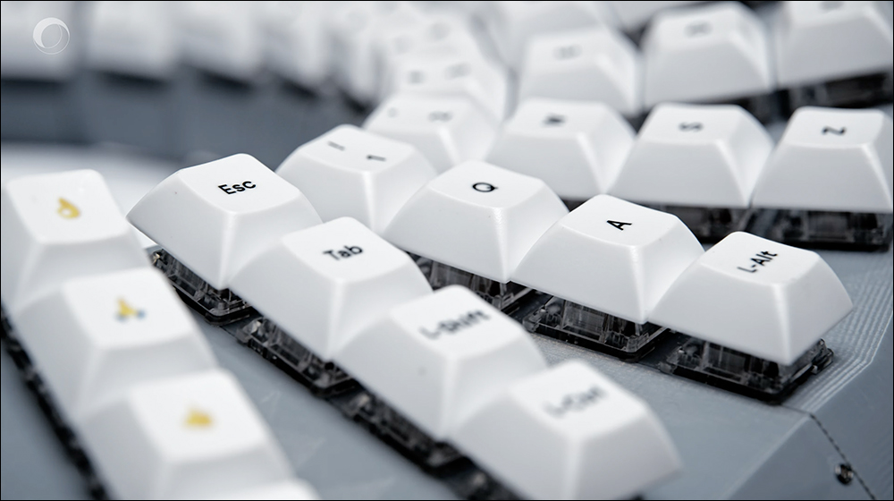 Google 推出「雙面 Gboard 鍵盤」!支援多人輸入、攜帶更方便,還能作為潮流裝飾,帶來顛覆性打字體驗 - 電腦王阿達 Google 推出「雙面 Gboard 鍵盤」!支援多人輸入、攜帶更方便,還能作為潮流裝飾,帶來顛覆性打字體驗 - 電腦王阿達