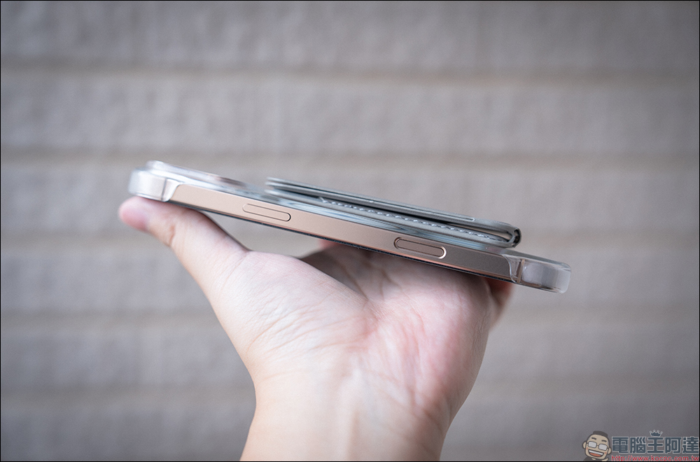 iPhone 16 必備!MOFT 瞬變三角支架 MOVAS™ 卡夾版與保護殼開箱,隱形磁吸支架與收納的完美結合 - 電腦王阿達 iPhone 16 必備!MOFT 瞬變三角支架 MOVAS™ 卡夾版與保護殼開箱,隱形磁吸支架與收納的完美結合 - 電腦王阿達