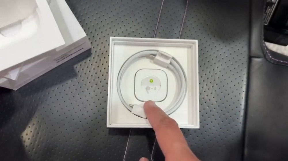 AirPods 耳機盒子別亂丟!網友在裡面發現意外收穫 - 電腦王阿達 AirPods 耳機盒子別亂丟!網友在裡面發現意外收穫 - 電腦王阿達