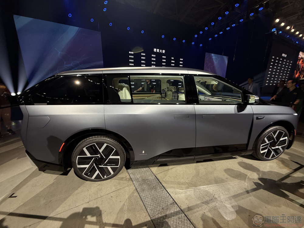HHTD24 發表 Model D 豪華電動 MPV 與科技感中型巴士 Model U(同場加映:Model A、Model B 與美國版 Model C 賞車) - 電腦王阿達 HHTD24 發表 Model D 豪華電動 MPV 與科技感中型巴士 Model U(同場加映:Model A、Model B 與美國版 Model C 賞車) - 電腦王阿達