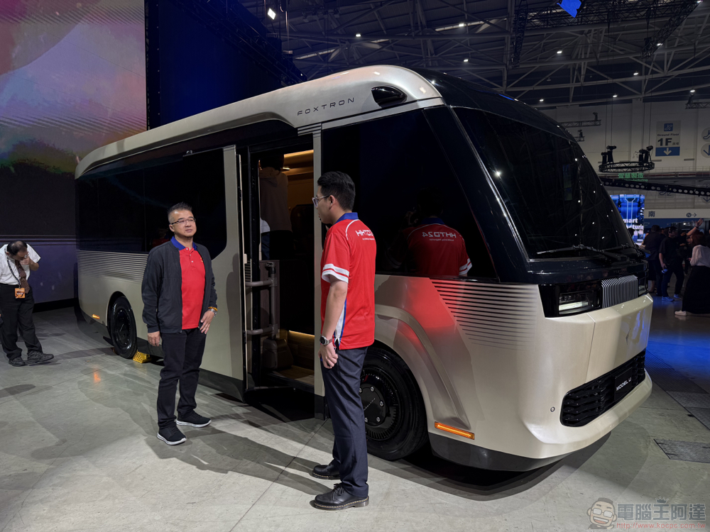 HHTD24 發表 Model D 豪華電動 MPV 與科技感中型巴士 Model U(同場加映:Model A、Model B 與美國版 Model C 賞車) - 電腦王阿達 HHTD24 發表 Model D 豪華電動 MPV 與科技感中型巴士 Model U(同場加映:Model A、Model B 與美國版 Model C 賞車) - 電腦王阿達
