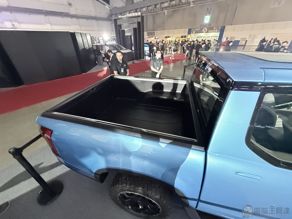 HHTD24 發表 Model D 豪華電動 MPV 與科技感中型巴士 Model U(同場加映:Model A、Model B 與美國版 Model C 賞車) - 電腦王阿達 HHTD24 發表 Model D 豪華電動 MPV 與科技感中型巴士 Model U(同場加映:Model A、Model B 與美國版 Model C 賞車) - 電腦王阿達
