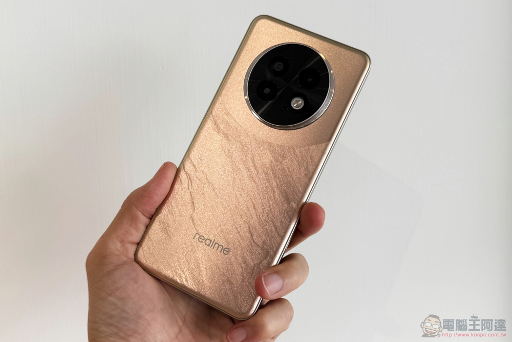realme 13 / 13+ 在台發表:敢越級挑戰的高 CP 值「遊戲戰神」 - 電腦王阿達 realme 13 / 13+ 在台發表:敢越級挑戰的高 CP 值「遊戲戰神」 - 電腦王阿達