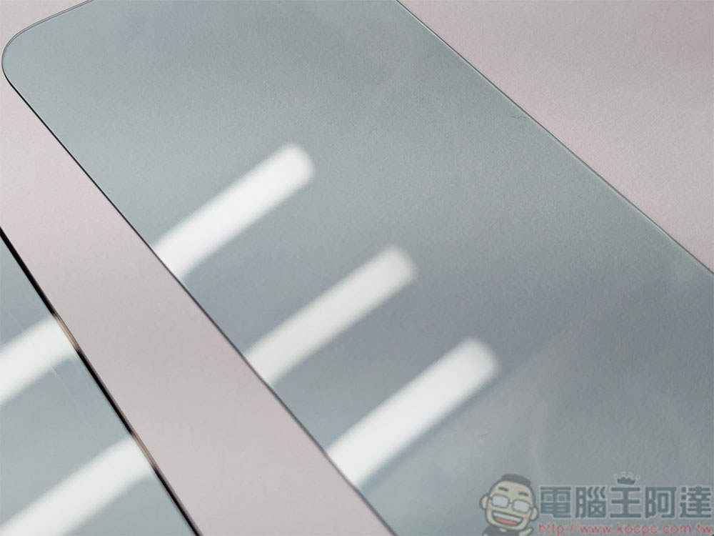 全透比較好?iPhone 16 Pro / Pro Max 專用 imos 熱彎 3D 全透明低藍光玻璃保護貼實測給你看 - 電腦王阿達 全透比較好?iPhone 16 Pro / Pro Max 專用 imos 熱彎 3D 全透明低藍光玻璃保護貼實測給你看 - 電腦王阿達