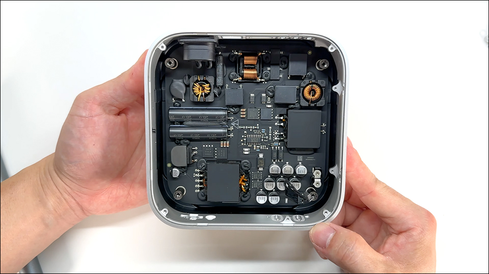 M4 Mac mini 採用可拆卸 SSD 模組化設計,國外已有成功改裝擴充至 2TB 案例 - 電腦王阿達 M4 Mac mini 採用可拆卸 SSD 模組化設計,國外已有成功改裝擴充至 2TB 案例 - 電腦王阿達