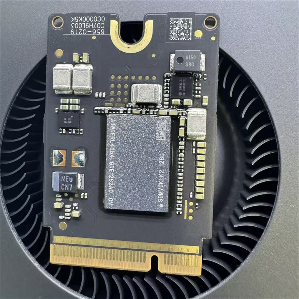 M4 Mac mini 採用可拆卸 SSD 模組化設計,國外已有成功改裝擴充至 2TB 案例 - 電腦王阿達 M4 Mac mini 採用可拆卸 SSD 模組化設計,國外已有成功改裝擴充至 2TB 案例 - 電腦王阿達
