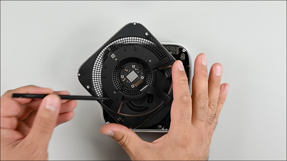 M4 Mac mini 的 iFixit 拆解報告出爐,可維修評級 7 分 - 電腦王阿達 M4 Mac mini 的 iFixit 拆解報告出爐,可維修評級 7 分 - 電腦王阿達